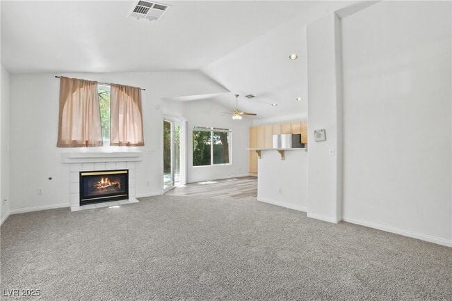 Building Photo - 8473 Birthstone Ave