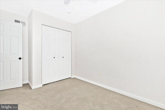 Building Photo - 5621 Queen Anne Ct