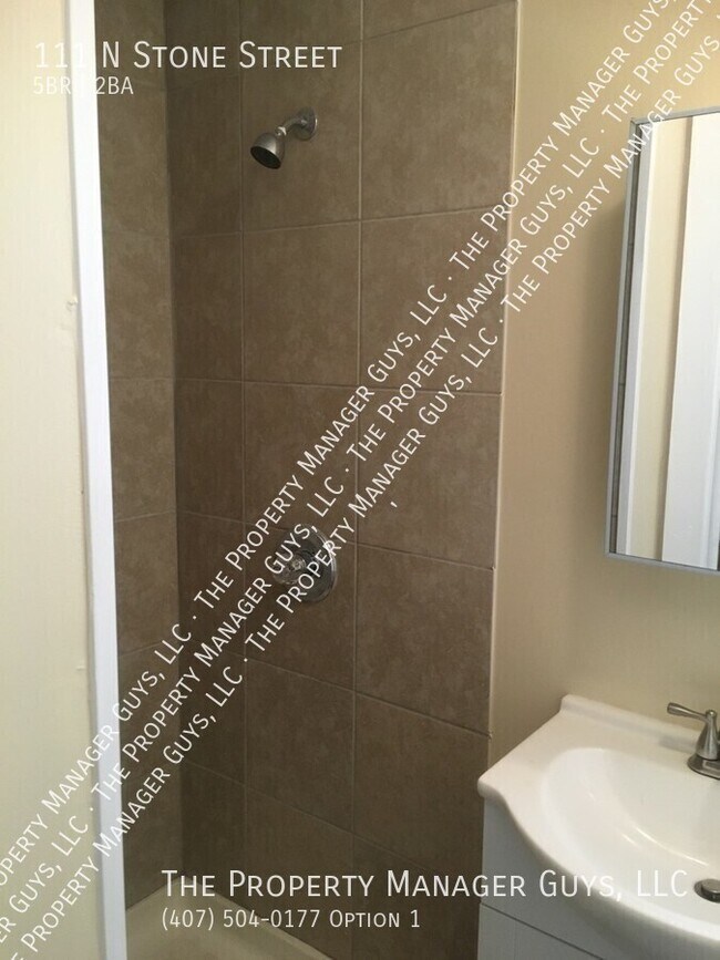 Building Photo - 111 N Stone St