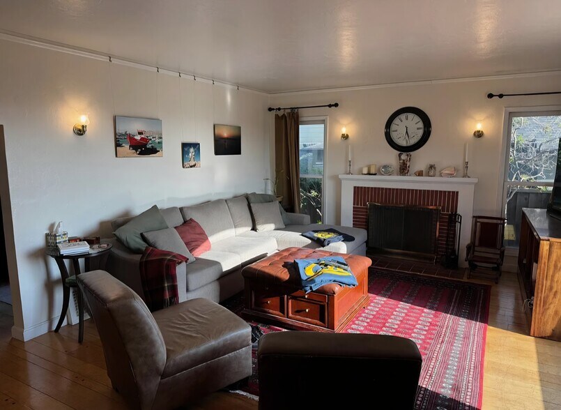 Building Photo - 6746 Cutting Blvd