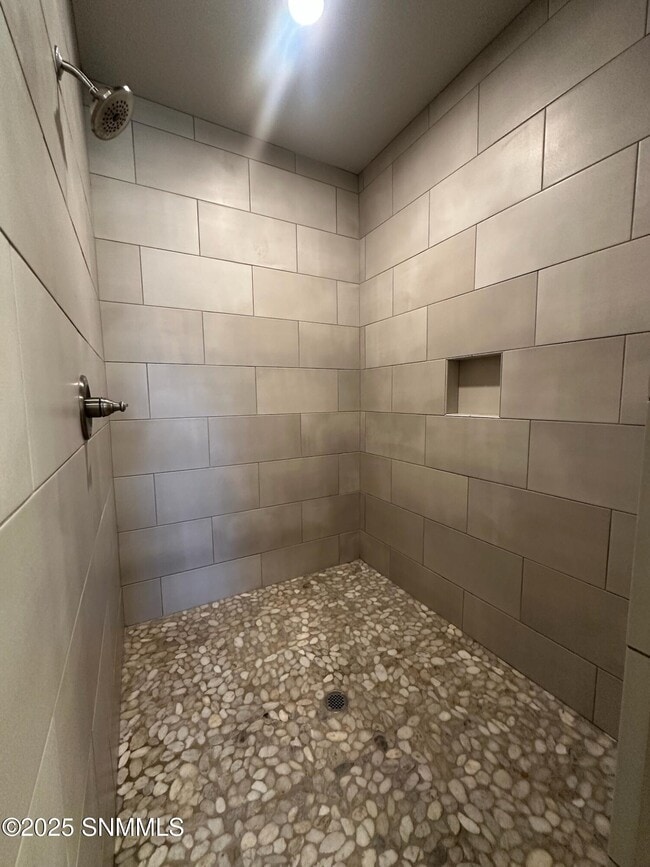 Building Photo - 6130 Kaleidoscope Rd