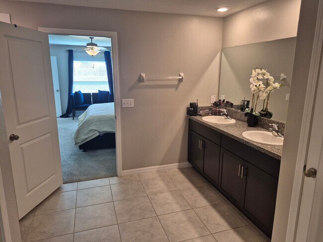 Building Photo - Meticulously maintained home in desirable Cypress Mill