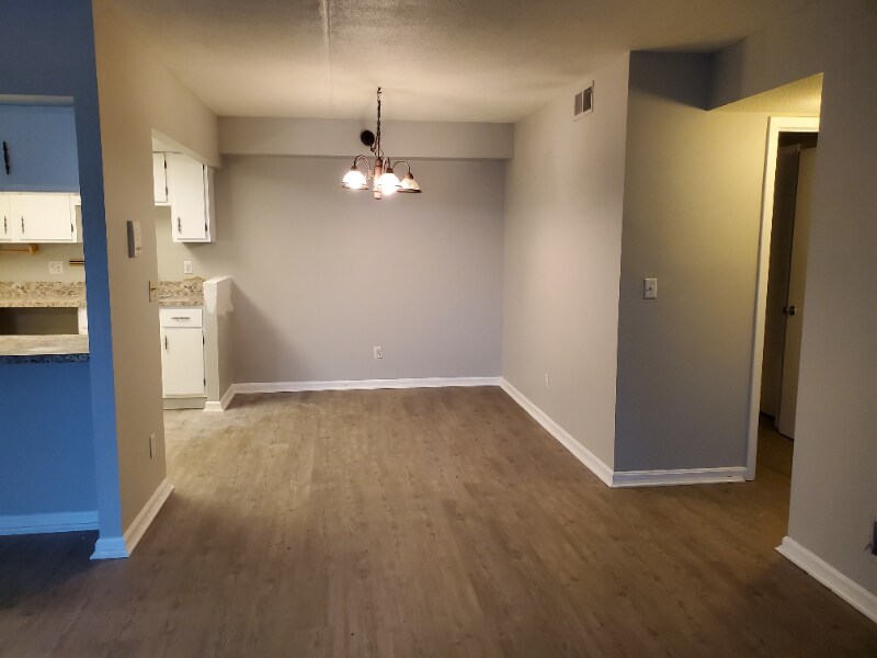 Building Photo - 1263 Lost Nation Rd