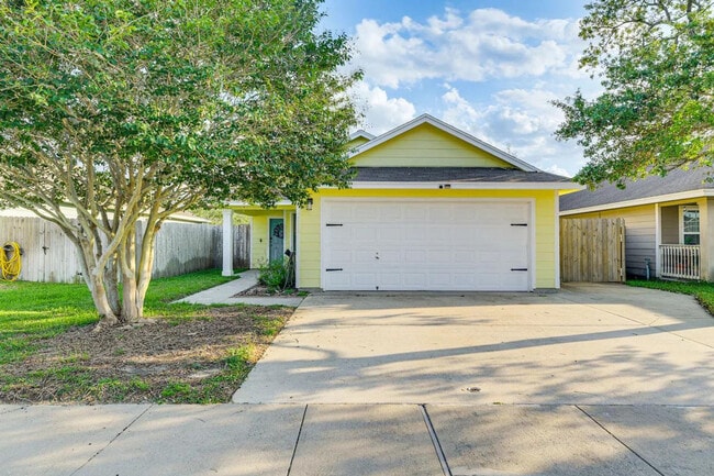 Building Photo - 1509 Oak Harbor Dr