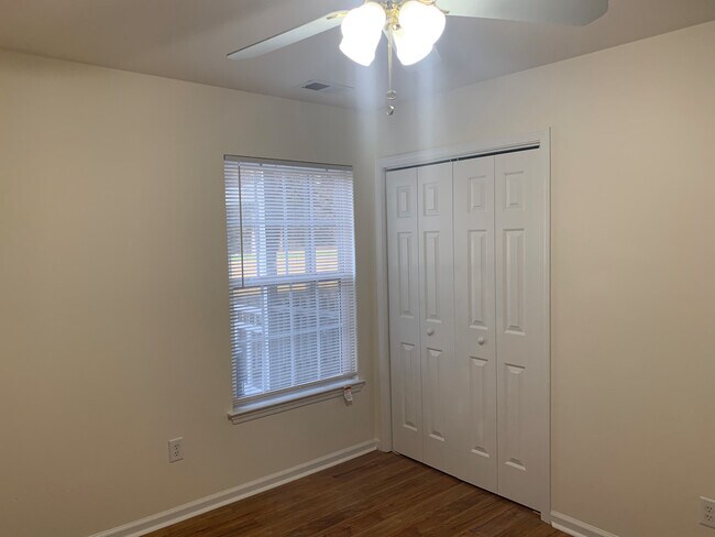 Building Photo - 4468 Lady Banks Ln