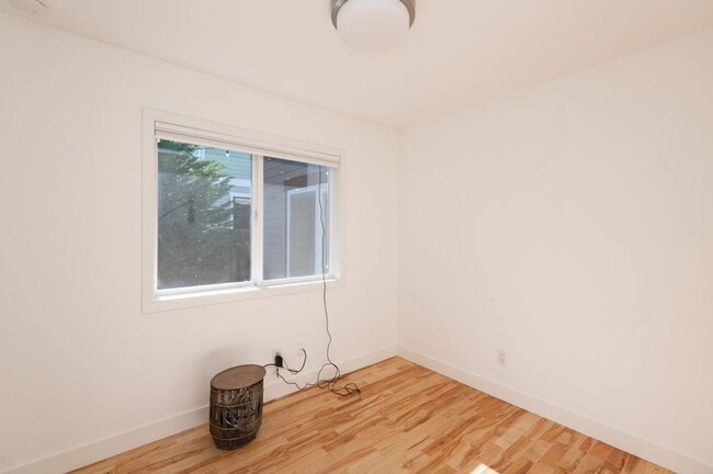 Building Photo - Quintessential Bend Living - 3 Bed | 2 Bat...