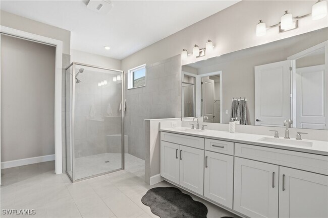 Building Photo - 11964 Molto Dr