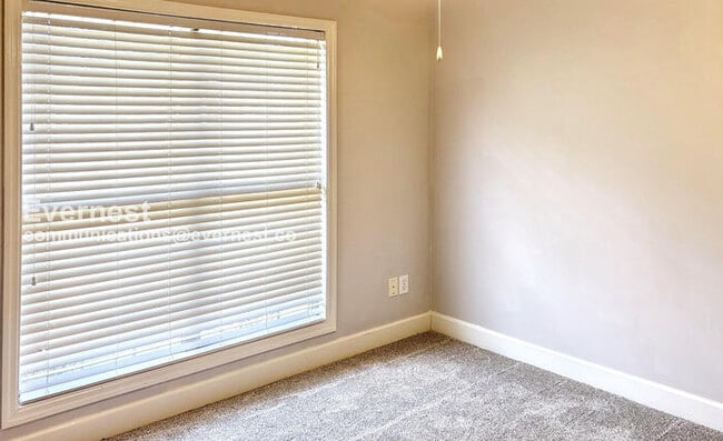 Building Photo - 115 Nasa Way