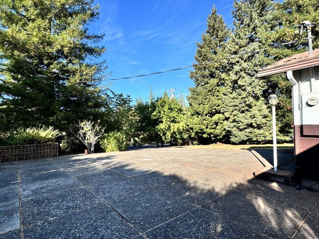 Building Photo - Gorgeous .5 acre lot in Auburn