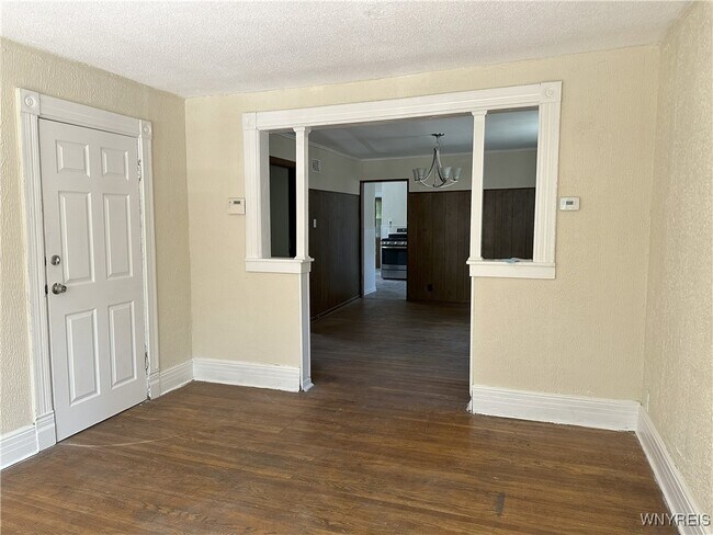 Building Photo - 801 West Ave