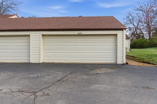Building Photo - 4858 Quail Run