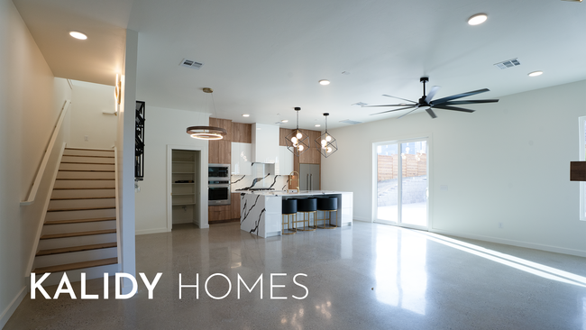 Building Photo - 605 N Idaho Ave