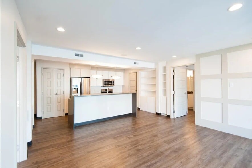 Building Photo - 11 Dorchester St