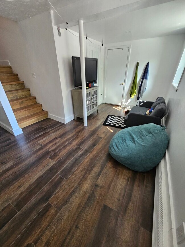 Building Photo - 510 Harvard St