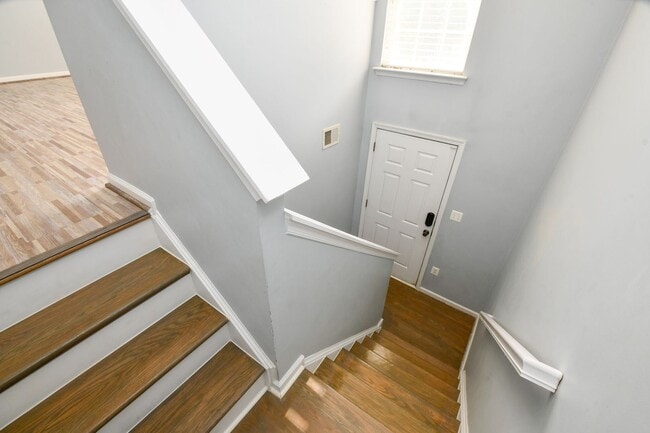 Building Photo - Idlewild Townhome for Rent