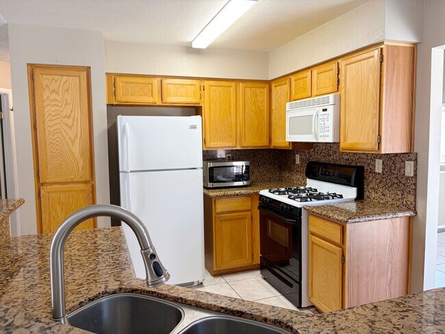 Building Photo - 2713 Brienza Way