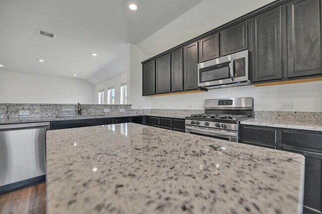 Building Photo - 7303 Keechi Pl