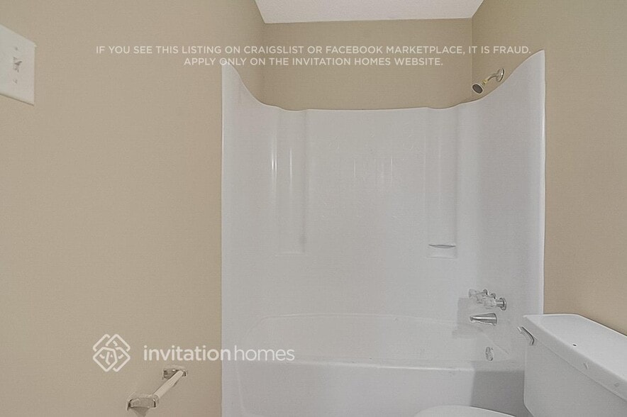 Building Photo - 1243 Gatehouse Dr