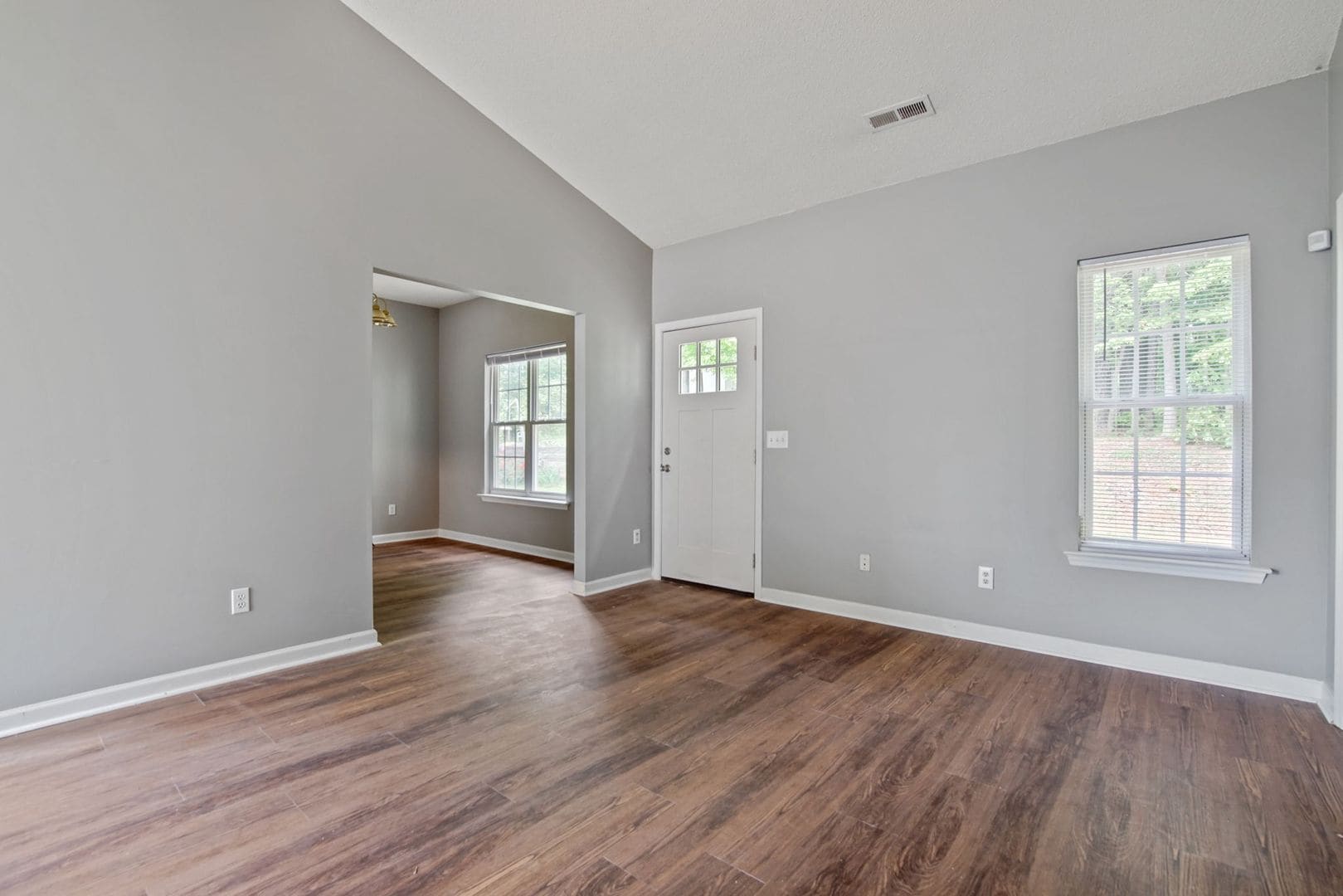 Building Photo - 1117 Aaron Dr