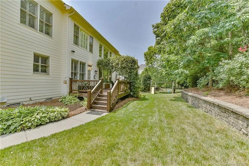 Building Photo - 2531 Arden Gate Ln