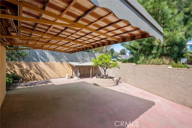 Building Photo - 1935 W 1st St