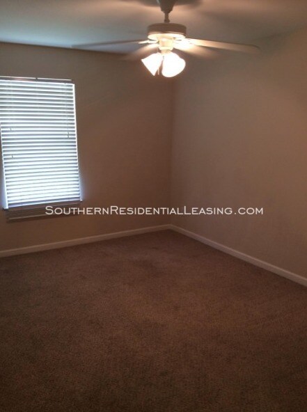 Building Photo - 2002 Shelene Way