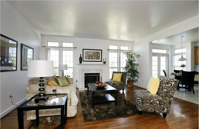 Building Photo - 11401 Crownwood Ln