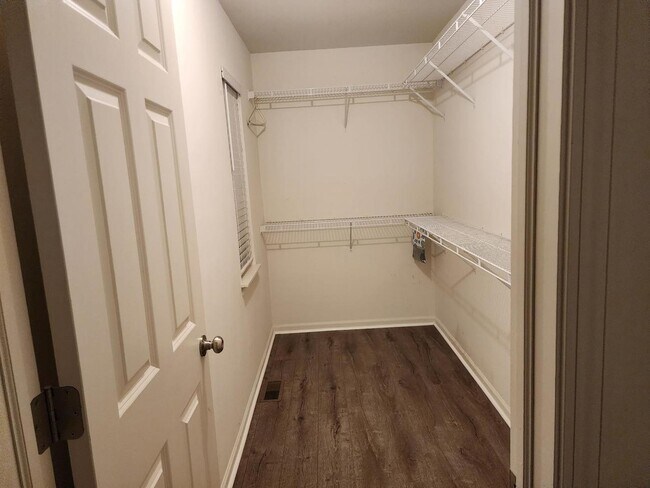 Building Photo - 2822 Gypsum Cir