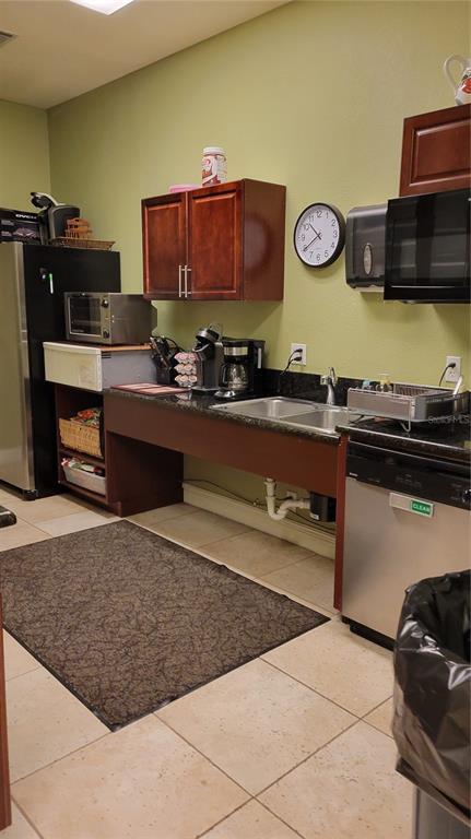 Building Photo - 1064 N Tamiami Trl