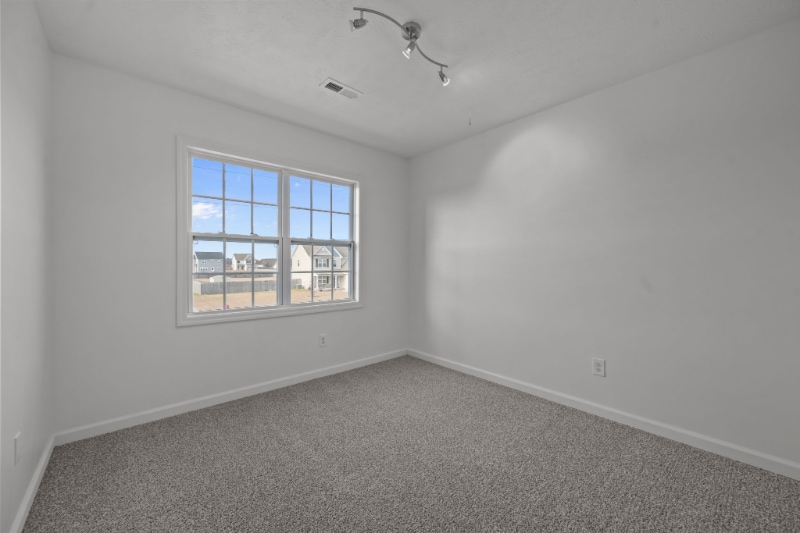 Building Photo - 209 Trophy Ridge Dr