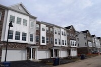 Building Photo - 6 Gerhard Pl