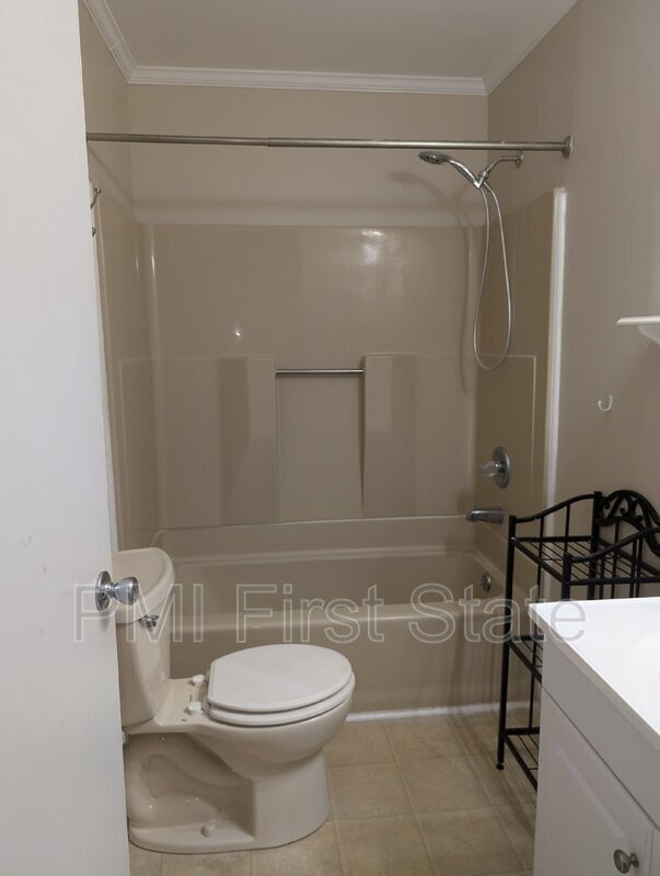 Building Photo - 1210 Chelmsford Cir