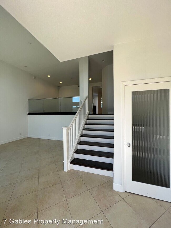 Building Photo - 2 br, 2.5 bath House - 19411 Surfset Drive