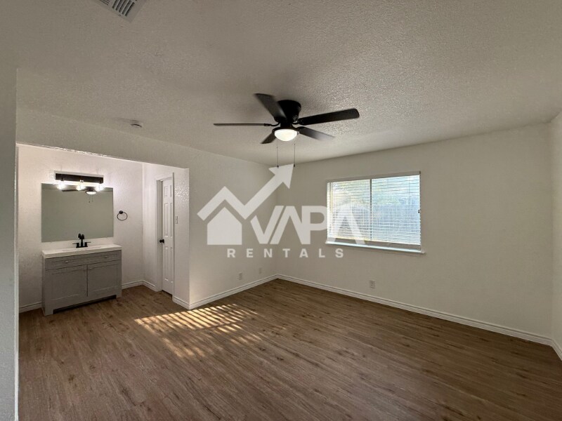Building Photo - 14338 Ridge Point Dr