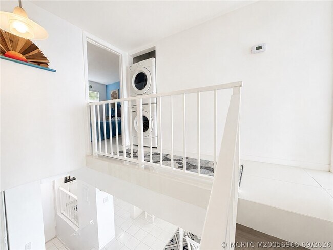 Building Photo - 11000 S Ocean Dr