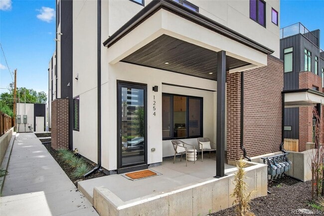 Building Photo - New Construction Townhome with Rooftop Deck