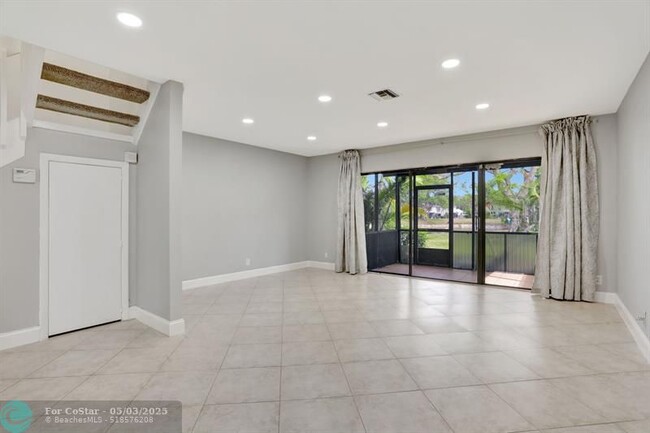 Building Photo - 3395 Carambola Cir