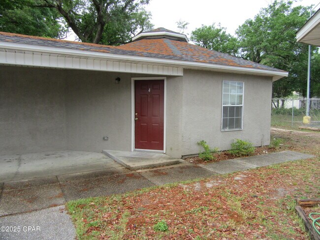 Primary Photo - 1401 Gulf Ave