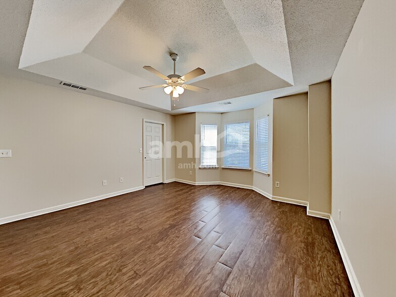 Building Photo - 4089 Dresden Ct NW