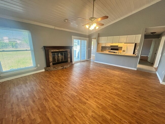 Building Photo - 2825 Briarcliff Rd