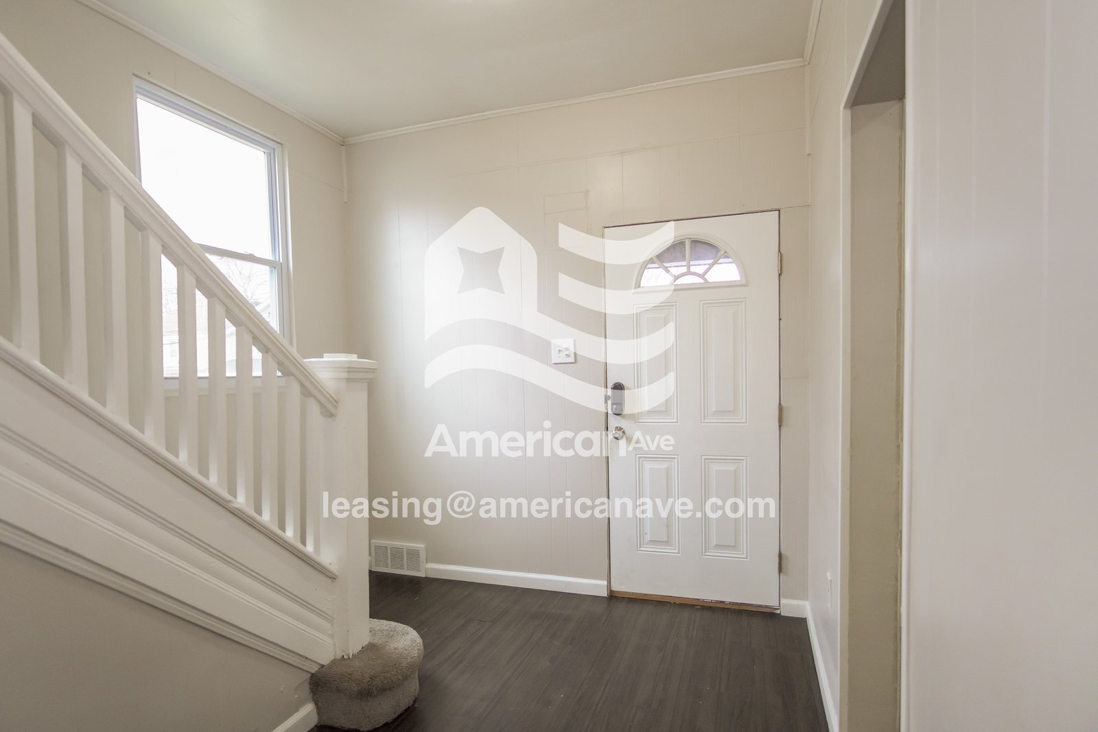 Building Photo - 1217 Main St