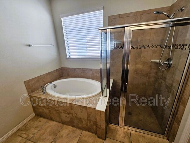 Building Photo - 6302 Magnolia Park Blvd