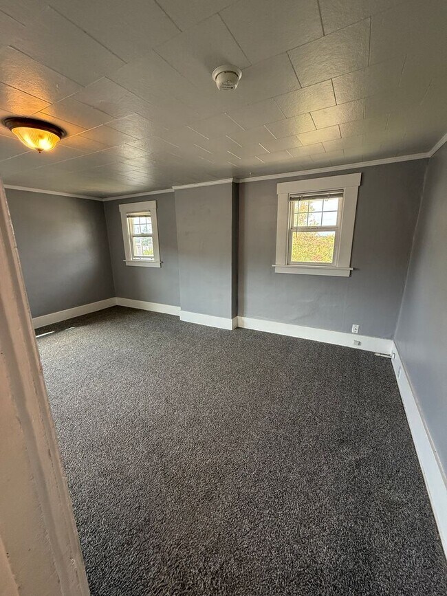 Building Photo - 1304 Ellis St