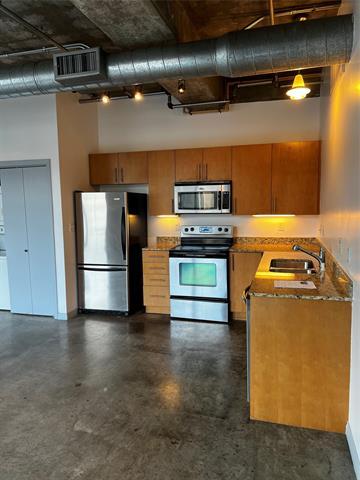 Building Photo - 1001 Belleview St