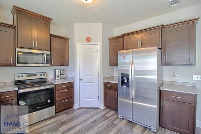 Building Photo - 430 Rutledge Dr