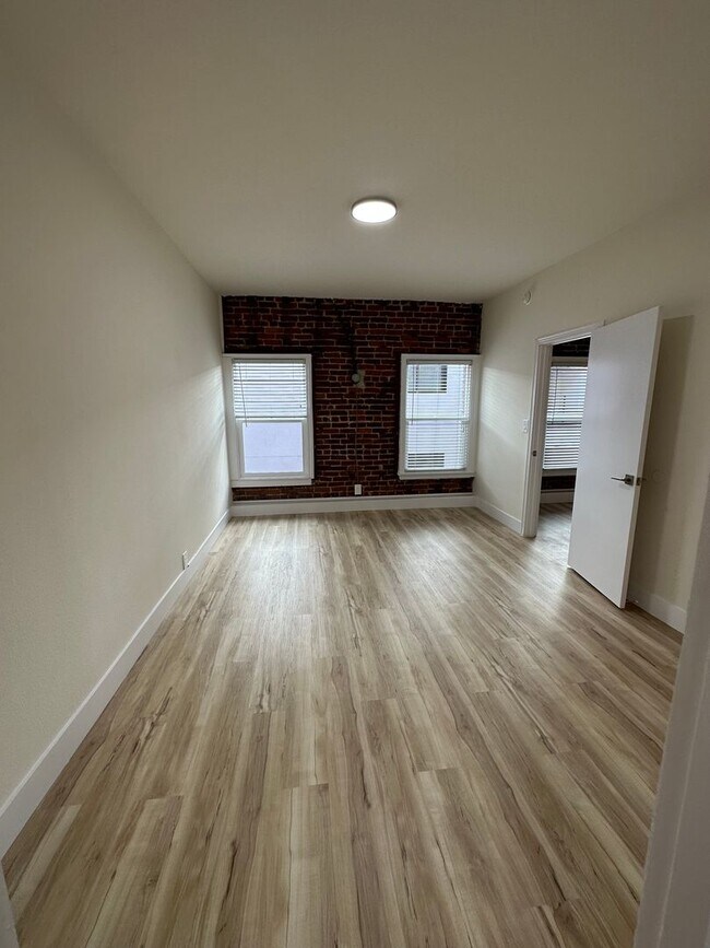 Interior Photo - Modern & Stylish 2-Bedroom Apartment... Great Location!