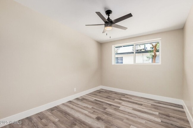 Building Photo - 3331 N 66th Pl