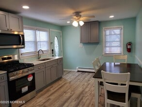 Building Photo - 115 Dupont Ave