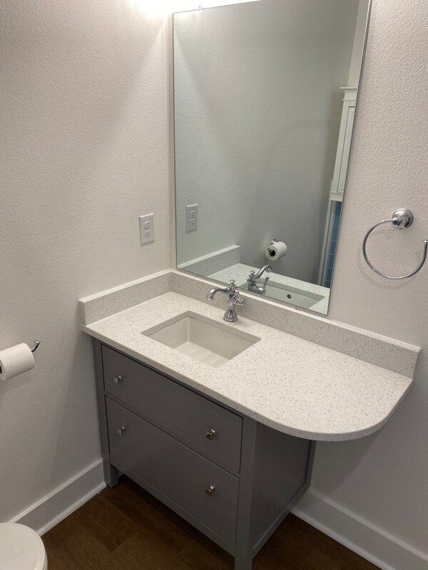 Building Photo - 629 Whitney Dr