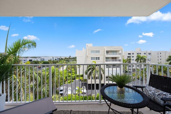 Building Photo - 3540 S Ocean Blvd